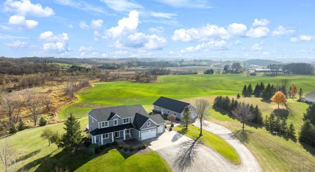 Photo of 7821 Harvest Dr, Elko New Market, MN 55020