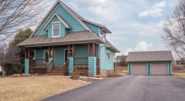 Photo of 318 Meadow Lark Ln, Osceola, WI 54020