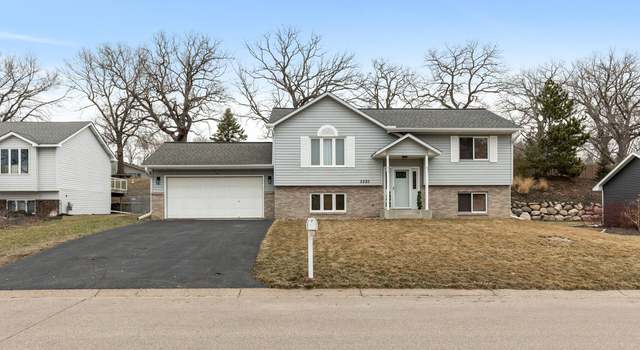 Photo of 2293 Valley View Ave E, Maplewood, MN 55119