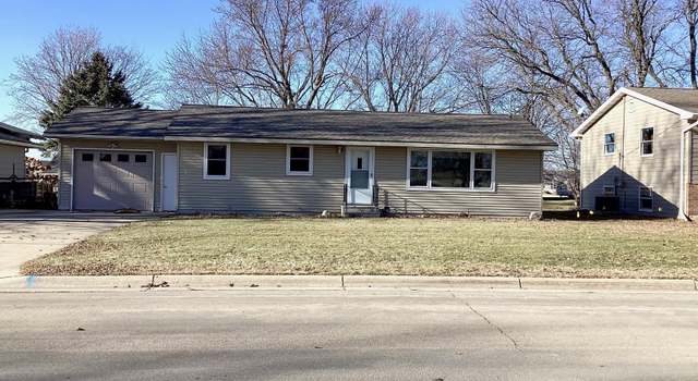 Photo of 410 Independence Ave, Clarks Grove, MN 56016