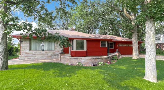 Photo of 32827 River Oaks Ln, Saint Cloud, MN 56303