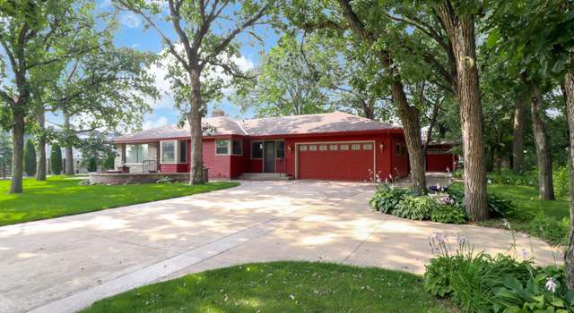 Photo of 32827 River Oaks Ln, Saint Cloud, MN 56303