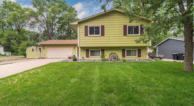 Photo of 10440 Hummingbird St NW, Coon Rapids, MN 55433