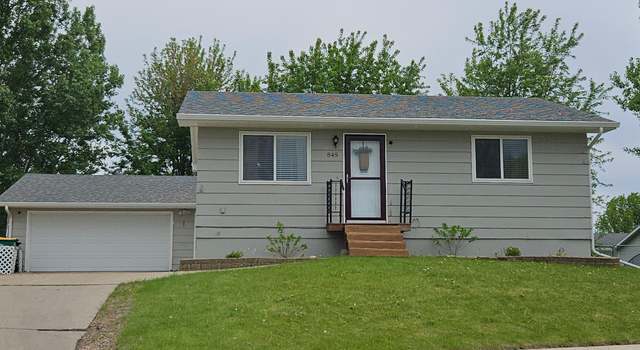 Photo of 849 11th Ave W, West Fargo, ND 58078