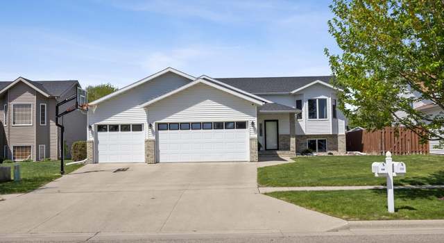Photo of 724 16th Ave W, West Fargo, ND 58078