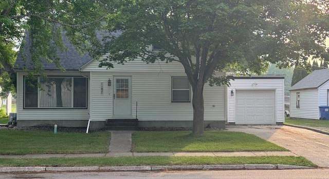 Photo of 1107 11th St, Clarkfield, MN 56223