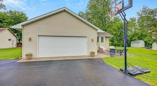 Photo of 10428 N Martha Lake Dr, Chisago City, MN 55013