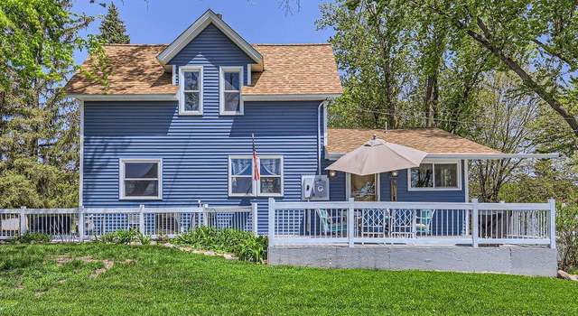 Photo of 313 High St SW, Watertown, MN 55388