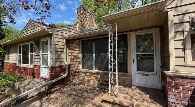 Photo of 1469 Burke Ave E, Maplewood, MN 55109