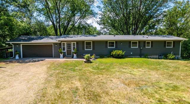 Photo of 719 Kinney Rd, Hudson, WI 54016