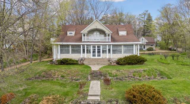 Photo of 3022 Shoreline Dr, Wayzata, MN 55391