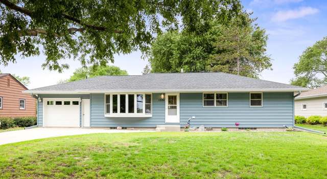 Photo of 1004 N Main St, Winthrop, MN 55396