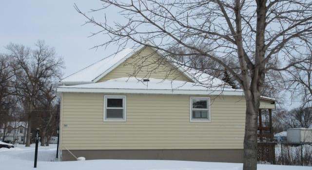 Photo of 205 1st St S, Fairmount, ND 58030