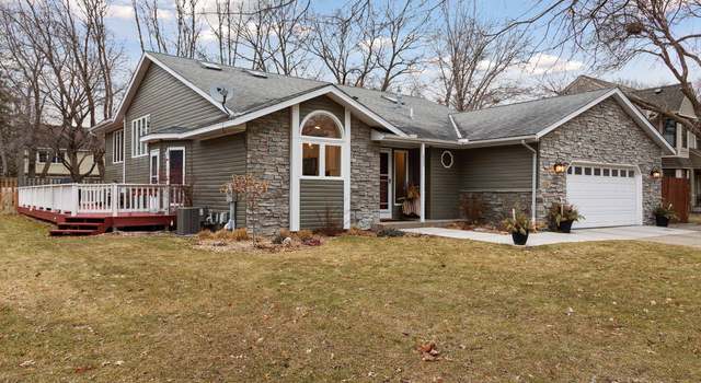 Photo of 221 Lion Ln, Shoreview, MN 55126