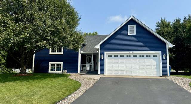 Photo of 2255 Comstock Ln N, Plymouth, MN 55447