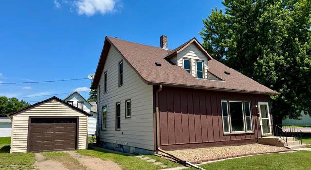 Photo of 720 Fir Ave, Bird Island, MN 55310