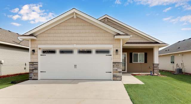 Photo of 809 Golden Way NW, Isanti, MN 55040