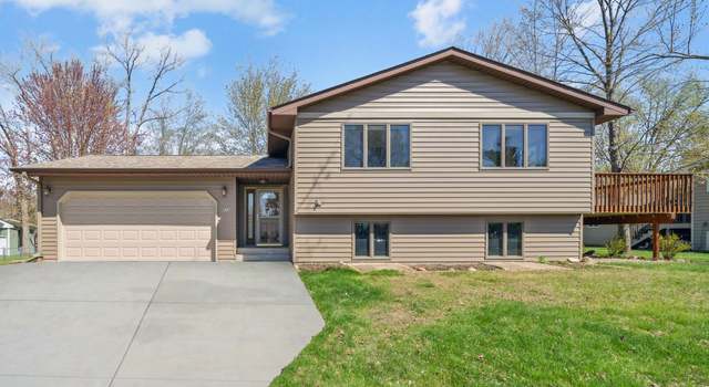 Photo of 512 Prairie Dr N, North Hudson, WI 54016