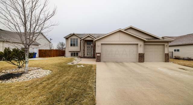 Photo of 4870 44th St S, Fargo, ND 58104