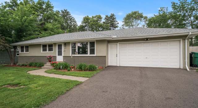 Photo of 179 County Road F W, Saint Paul, MN 55126