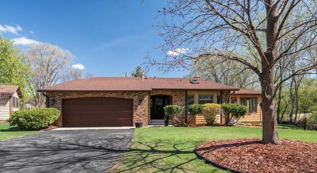 Photo of 485 Mackubin Cir, Shoreview, MN 55126