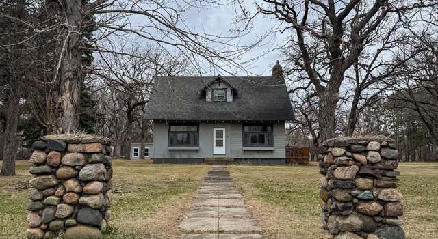 Photo of 4 N Hickory St, Royalton, MN 56373