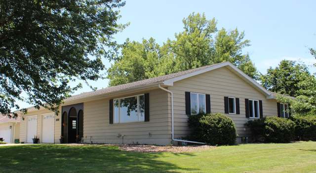 Photo of 600 Venn St, Sherburn, MN 56171