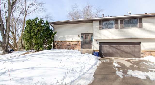 Photo of 3679 Granada Cir N, Oakdale, MN 55128