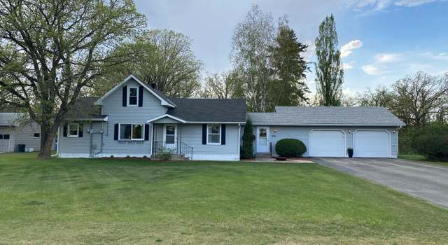 Photo of 635 N Main St, Badger, MN 56714