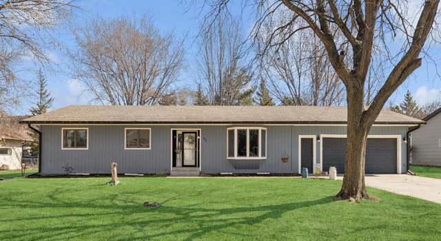 Photo of 403 Evergreen Dr E, Cannon Falls, MN 55009