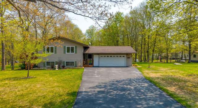 Photo of 33240 Gary Dr, Grand Rapids, MN 55744