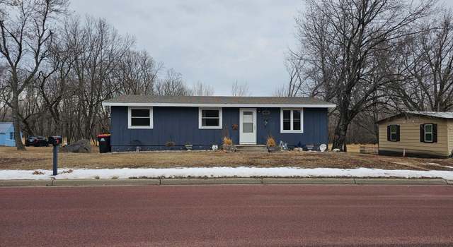 Photo of 333 Front St E, Redwood Falls, MN 56283