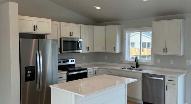 Photo of 6718 68 St S, Horace, ND 58047
