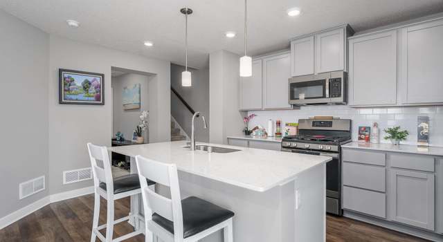 Photo of 4817 Martingale Dr, Woodbury, MN 55129