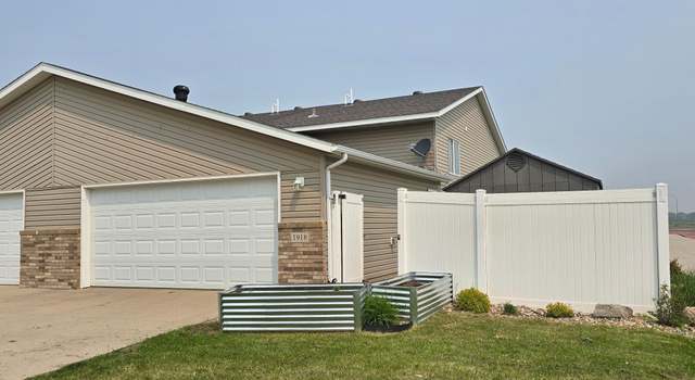 Photo of 1918 41st Ave S, Moorhead, MN 56560