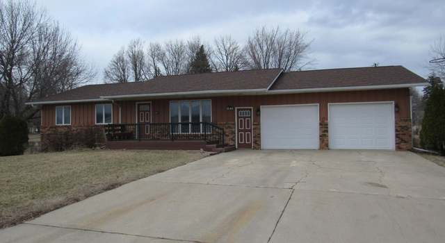 Photo of 102 8th St SW, Fulda, MN 56131