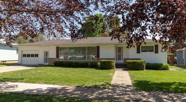 Photo of 505 1st St SE, Hayfield, MN 55940