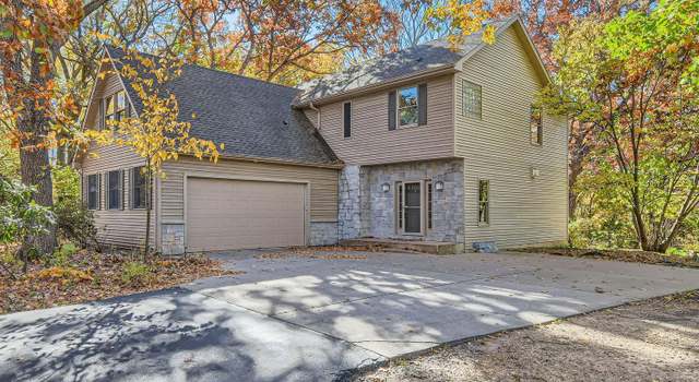 Photo of 277 Brandon Dr, Hudson, WI 54016