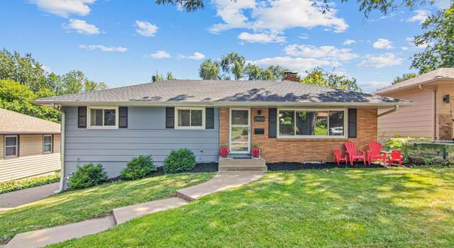 Photo of 2905 W 70 1/2 St, Minneapolis, MN 55423