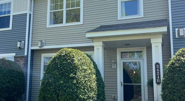 Photo of 3424 Cherry Ln Unit B, Woodbury, MN 55129