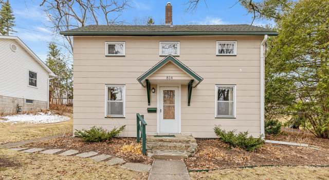 Photo of 814 Everett St N, Stillwater, MN 55082
