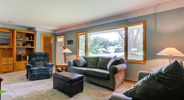 Photo of 803 7th Ave NW, New Brighton, MN 55112