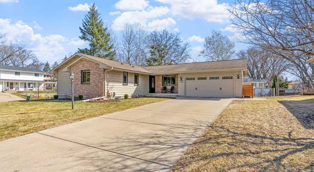 Photo of 3340 Gettysburg Ave N, New Hope, MN 55427