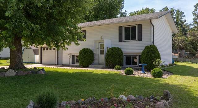 Photo of 403 4th St NE, Hayfield, MN 55940