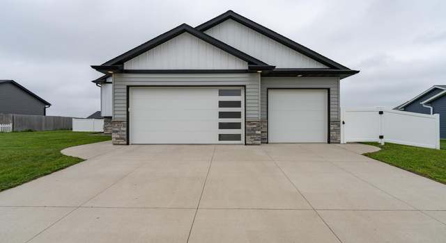 Photo of 363 6th St SE, Dover, MN 55929