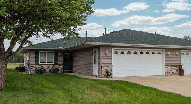 Photo of 1812 Clubhouse Dr NE, Stewartville, MN 55976
