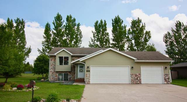 Photo of 111 Dakota Dr, Hankinson, ND 58041