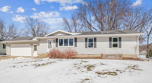 Photo of 308 4th St SW, Norwood Young America, MN 55397