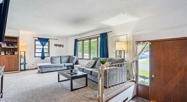 Photo of 1261 Lealand Rd E, Saint Paul, MN 55109