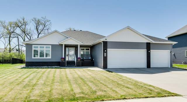 Photo of 4232 Pine Pkwy S, Fargo, ND 58104